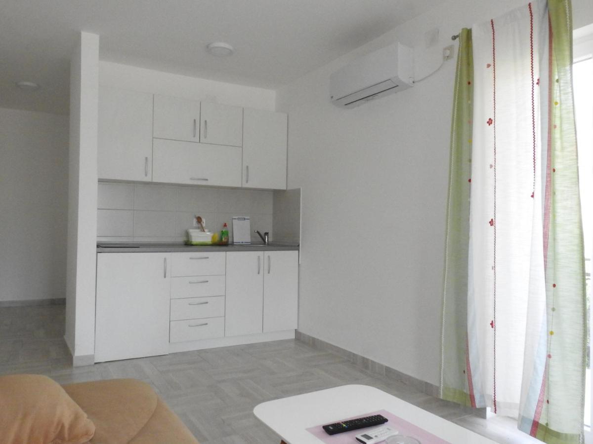 Luna Apartments بودفا المظهر الخارجي الصورة