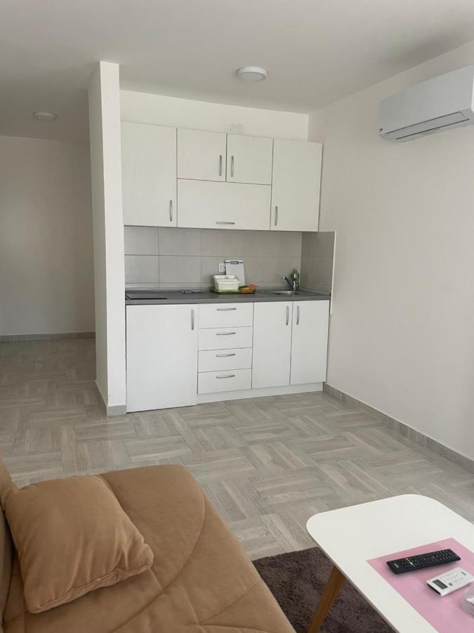 Luna Apartments بودفا المظهر الخارجي الصورة