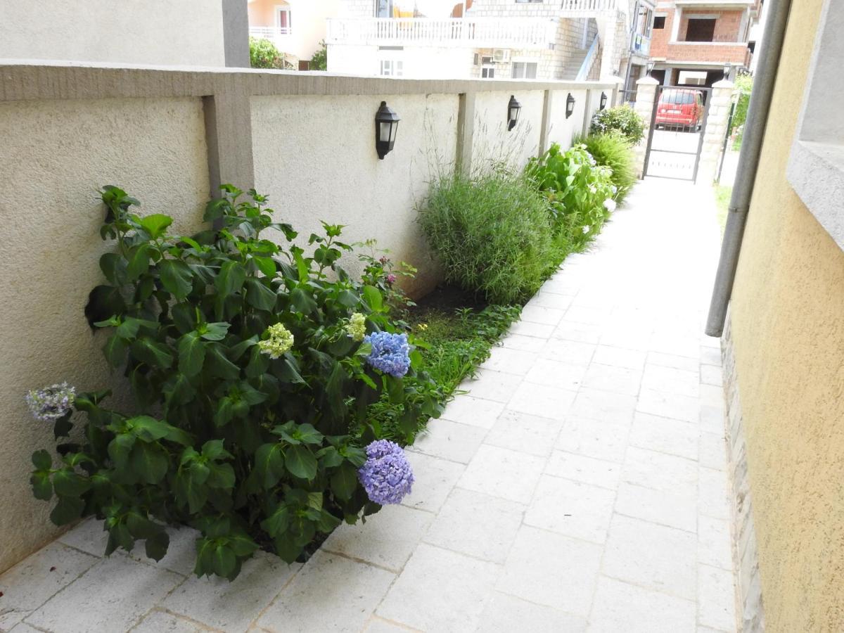 Luna Apartments بودفا المظهر الخارجي الصورة
