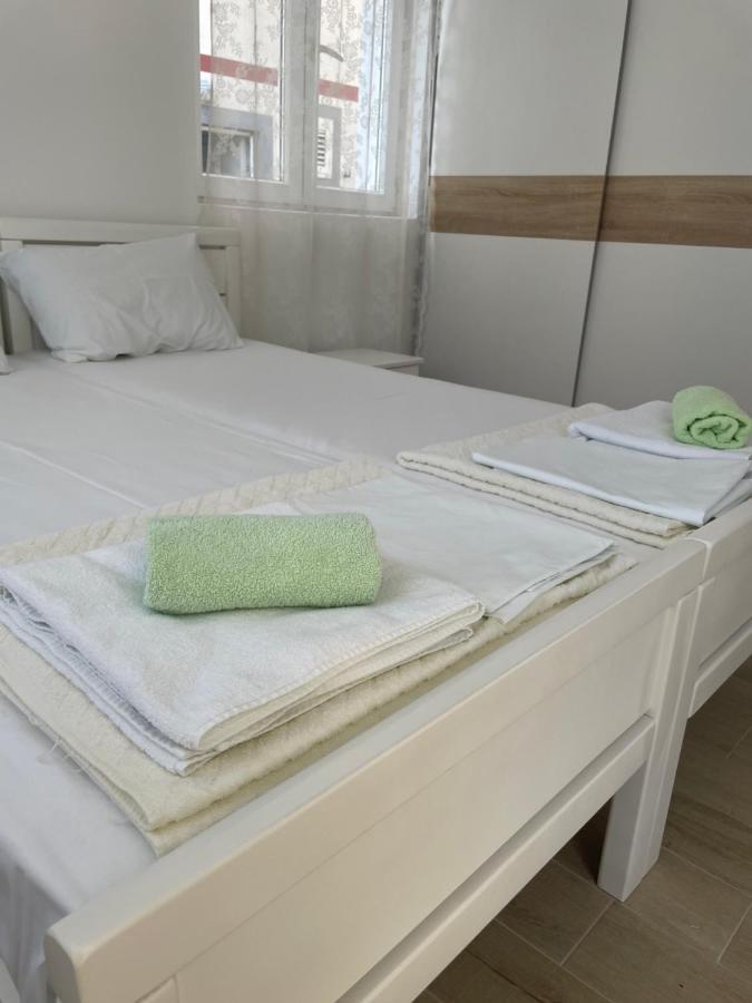 Luna Apartments بودفا المظهر الخارجي الصورة
