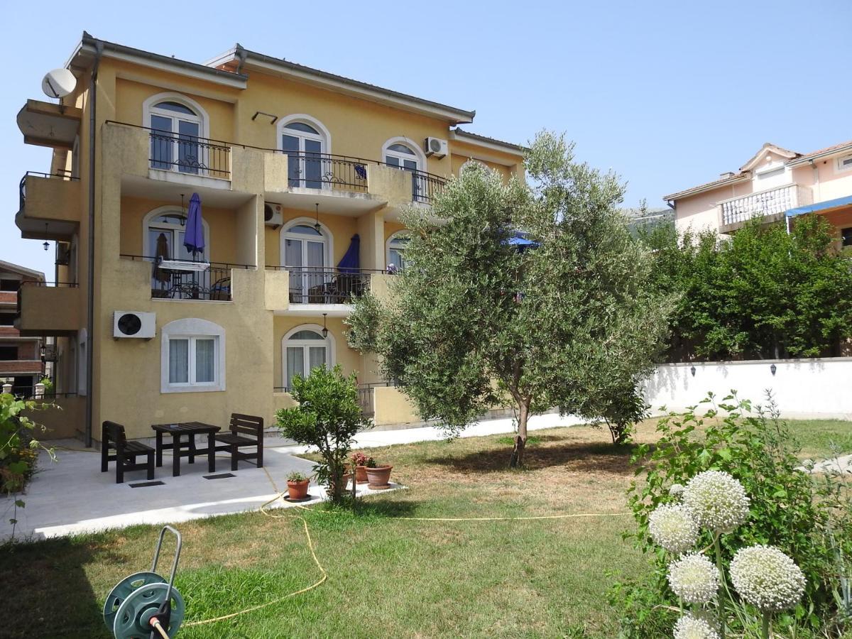 Luna Apartments بودفا المظهر الخارجي الصورة