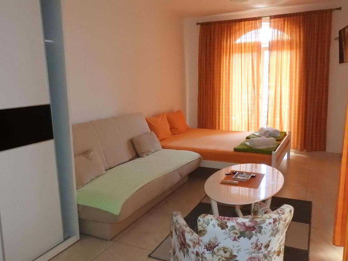 Luna Apartments بودفا المظهر الخارجي الصورة