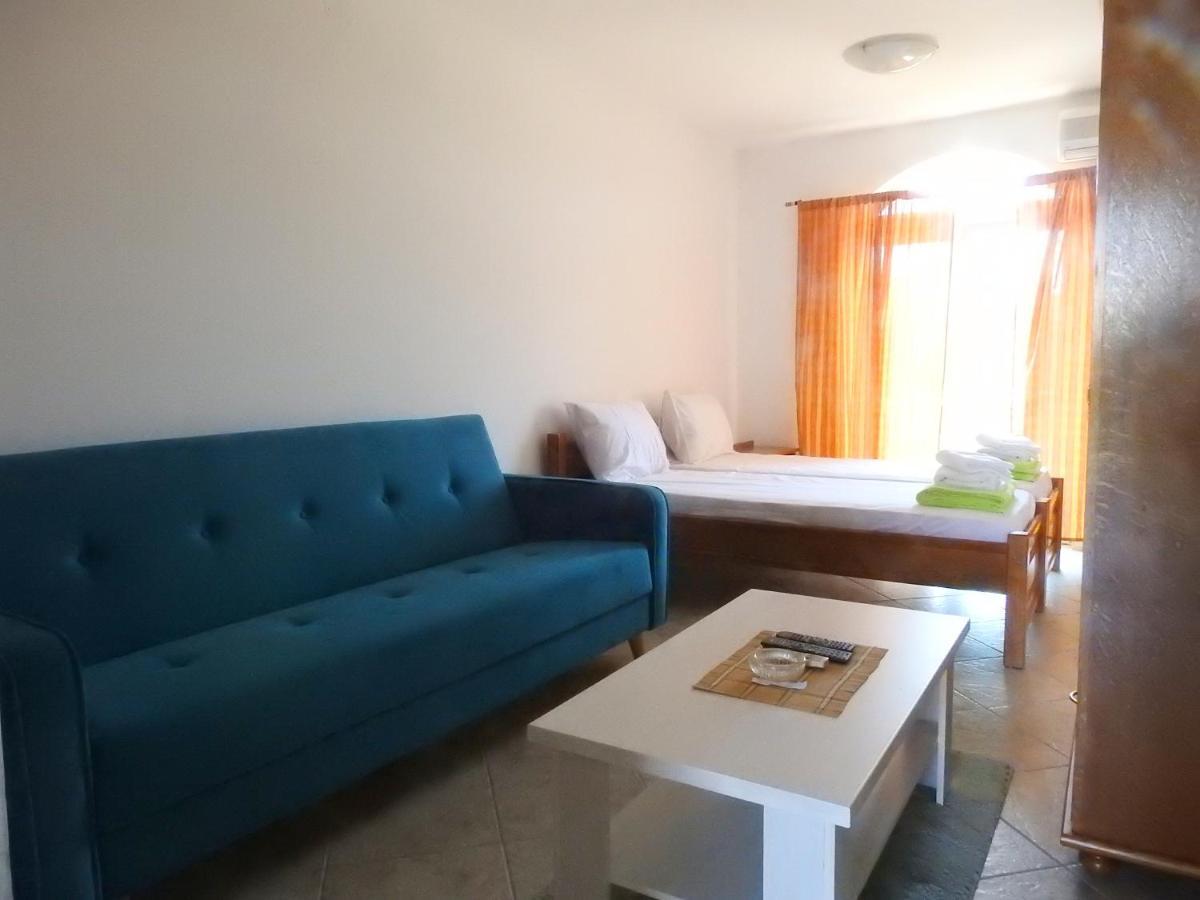 Luna Apartments بودفا الغرفة الصورة