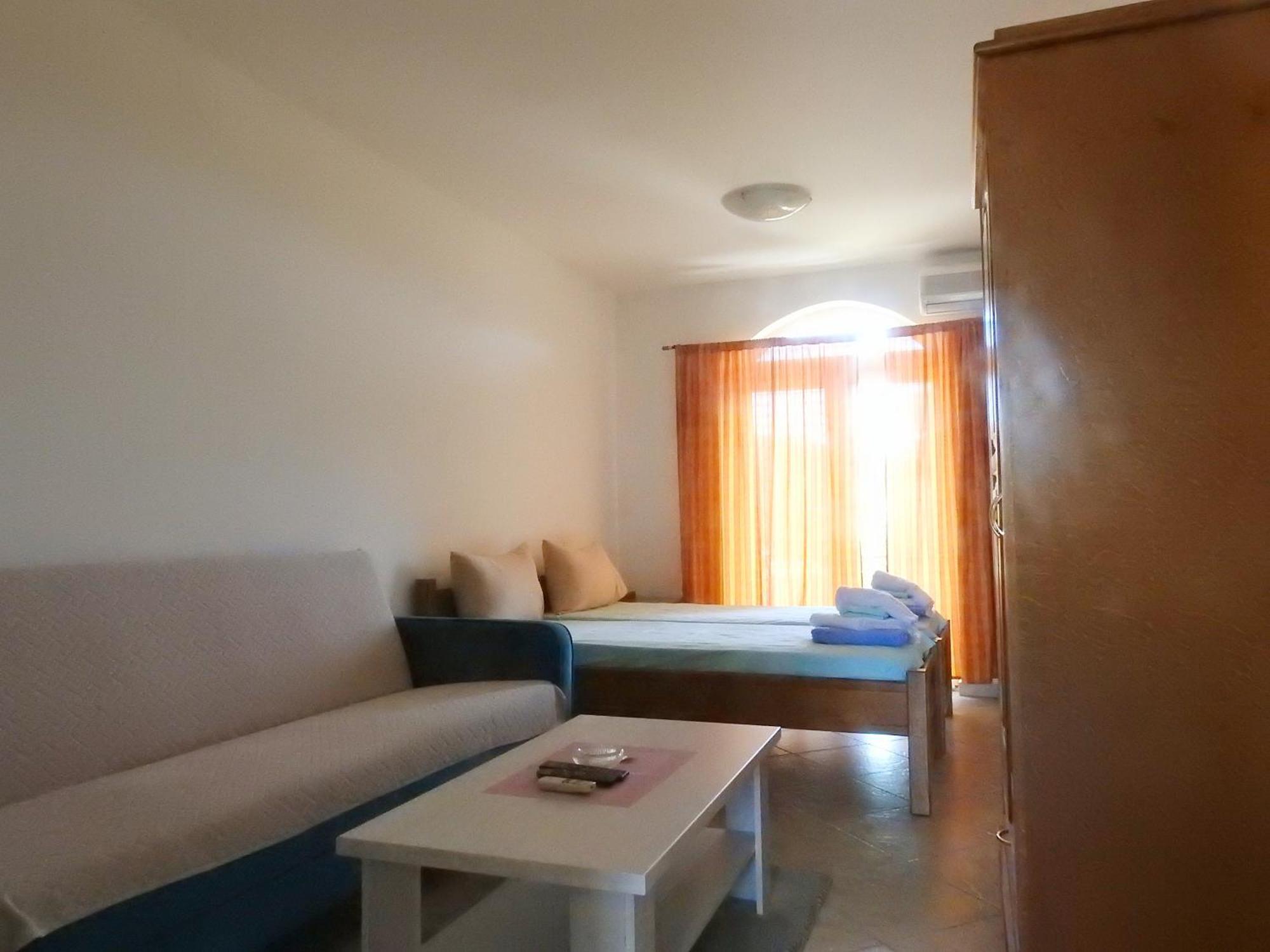 Luna Apartments بودفا الغرفة الصورة